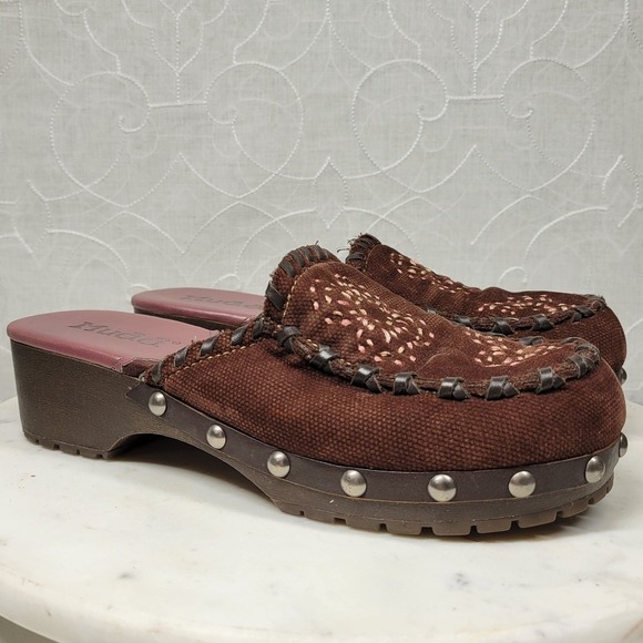 Mudd Shoes - VTG Mudd Embroidered Mules Womens 9 Brown Floral Rivets Wooden Platform Y2K